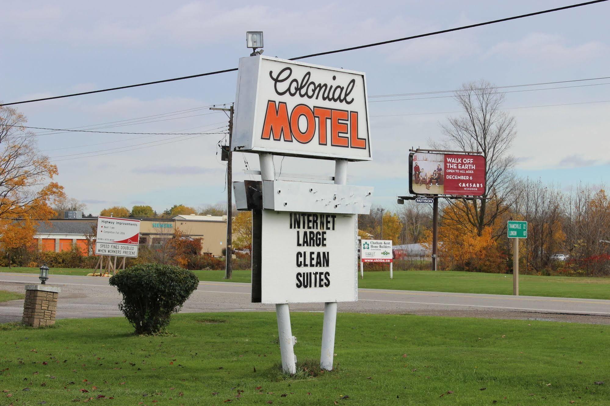 Colonial Motel Chatham-Kent Екстер'єр фото